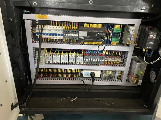 Fabricantes Máquina de fabricação de copos de papel descartáveis Máquina automática de moldagem de copos de papel para café com capacidade de 100-110pcs/min