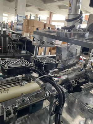 Máquina de fabricação de copos de papel totalmente automática 100-110pcs/min 2-16oz Voltagem automática 380V/220V 50Hz/60Hz